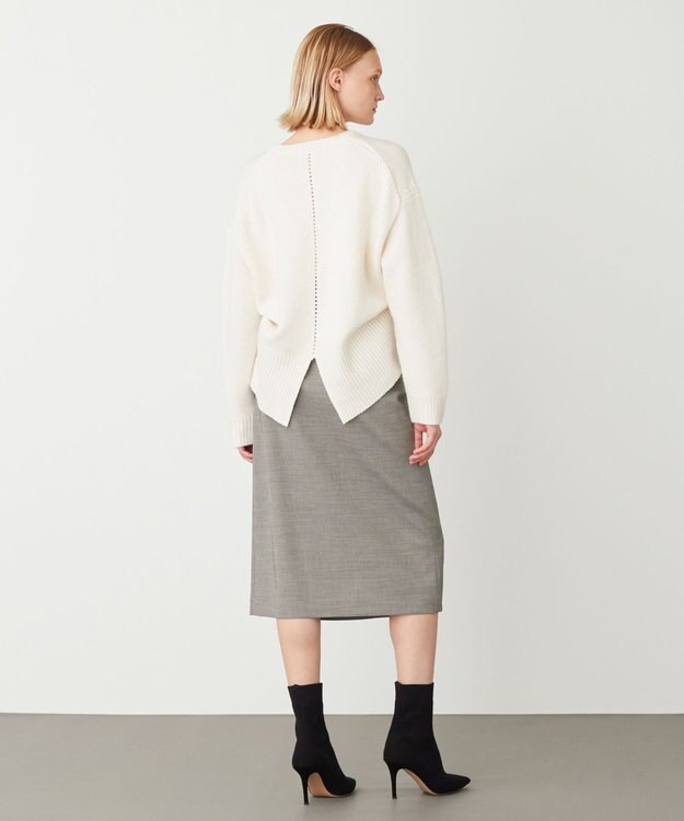 BEIGE， LIART / クルーネックニット Ecru