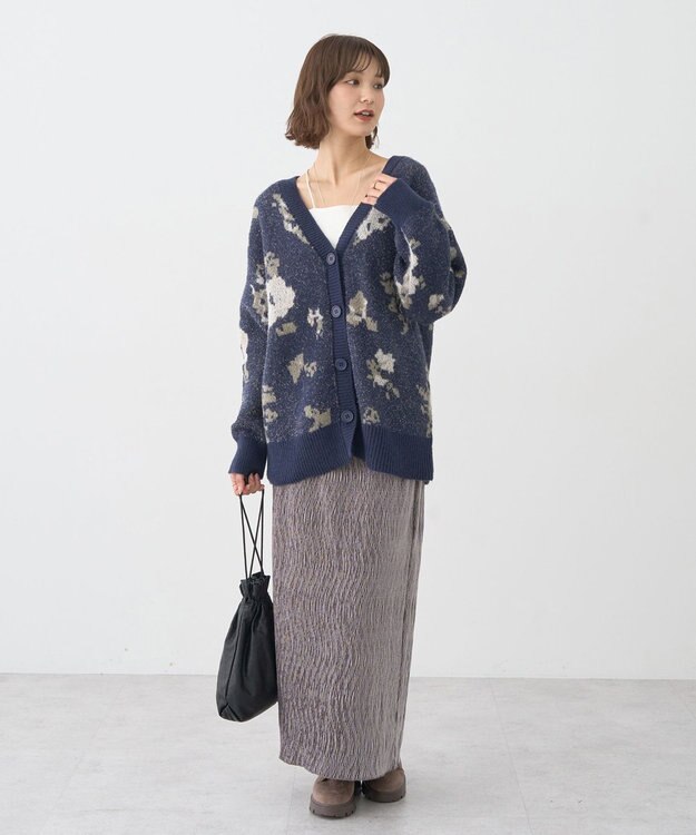 earth music&ecology フラワージャガードラメシャギーカーディガン Navy