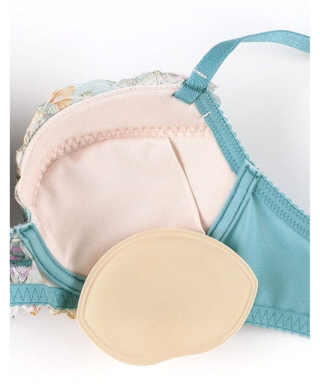 WACOAL ブラジャー 【リボンブラ 胸もとフィットながもち】 きれいな谷間をメイク 動いても谷間をキープ Gカップまで対応 大きいサイズ レディース BXB490 /ワコール ターコイズ