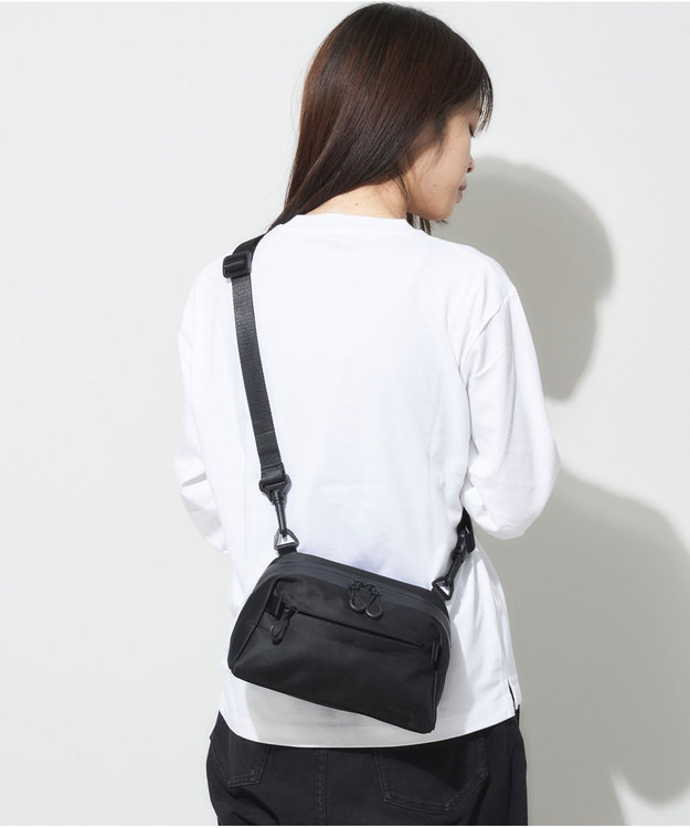 Y'SACCS 【DRY Pack】防水ラウンドポシェット ブラック