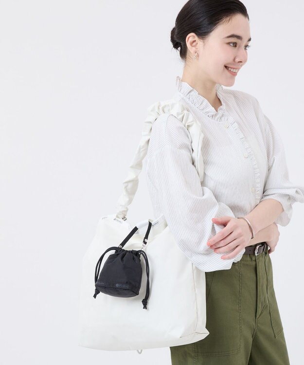 LeSportsac DRAWSTRING BUCKET CHARM/リサイクルドブラックJP リサイクルドブラックJP