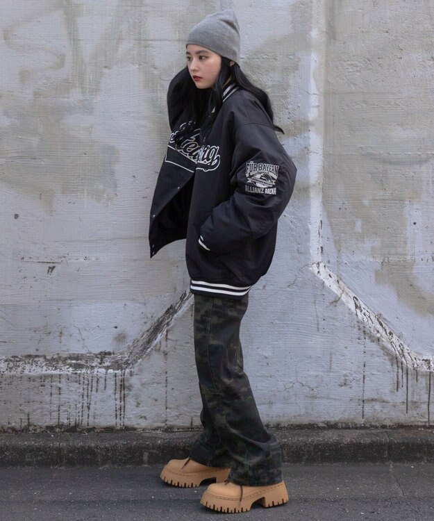 WEGO 【ユニセックス着用ITEM】グラフィックパファースタジャン ブラック