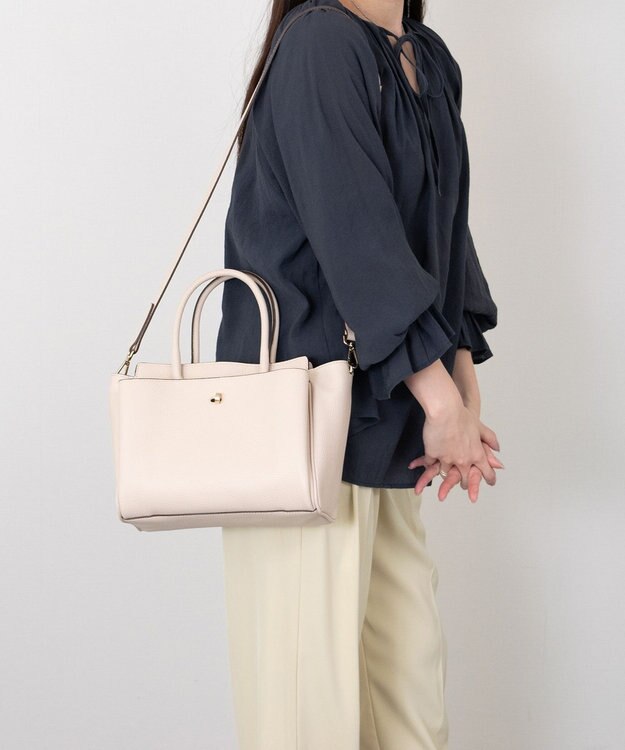 INTER-CHAUSSURES 【LORISTELLA】マルチポケットハンドバッグ ライトベージュ