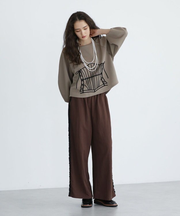 Green Parks ■ESCAR サイドミニフリルワイドパンツ Brown