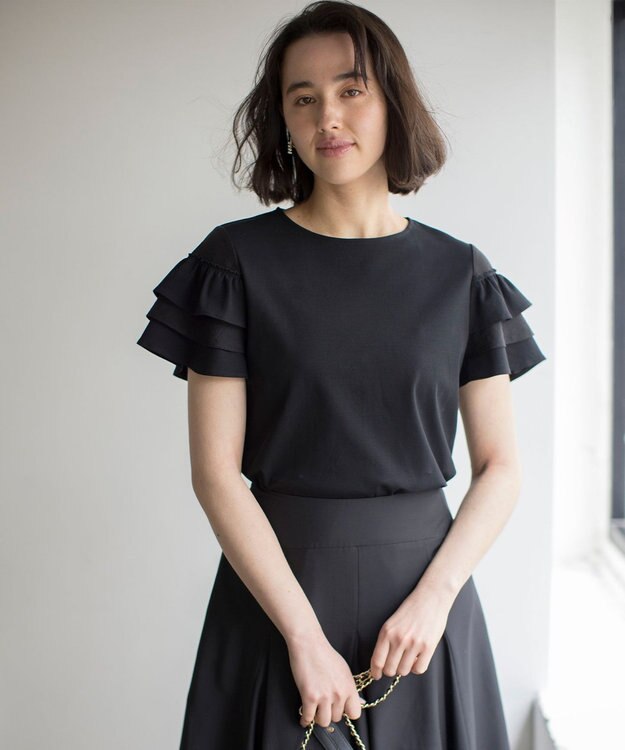 組曲 L コットンポンチシア－スリーブ ブラウス ブラック系