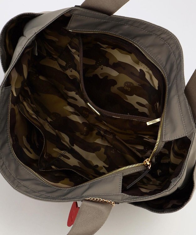 LA BAGAGERIE 【LA BAGAGERIE×HELLO KITTY】リボンチャーム付き　デイリートート　Mサイズ グレージュ