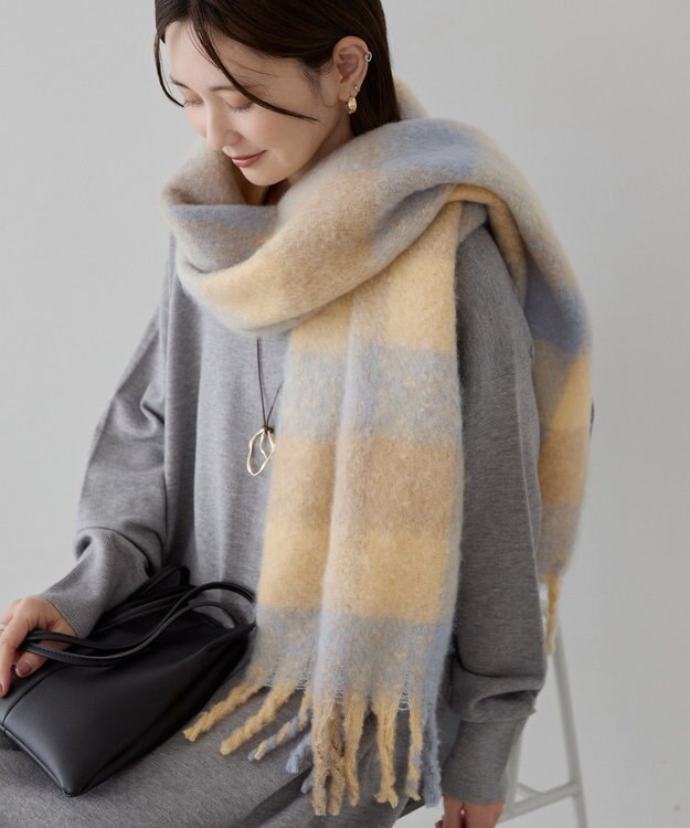 AMERICAN HOLIC 起毛カラーチェックシャギーマフラー Yellow