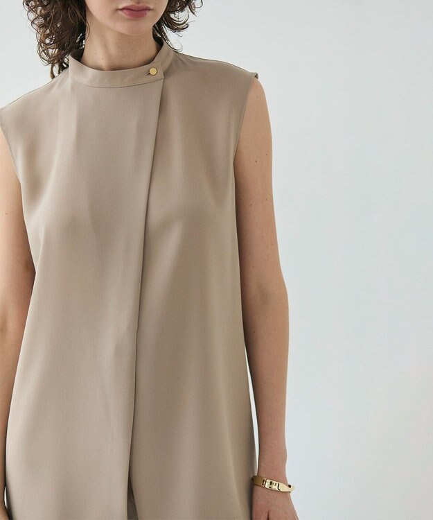 BEIGE， 【洗える】FLEUR / フロントボタンノースリーブブラウス Beige