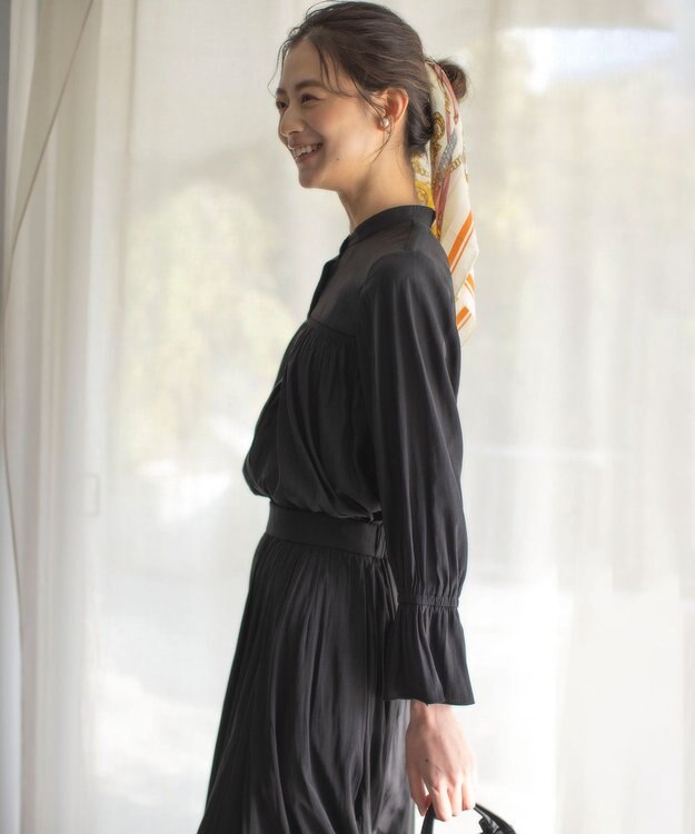 組曲 L 【WEB限定】ギャザーライトデシン ブラウス ブラック系