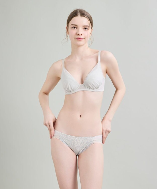 une nana cool 小さく見せるブラ　ミニマイザーブラ　シンプル アイボリー