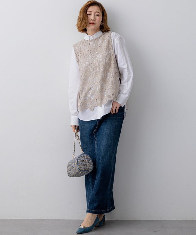 23区 【先行予約】エンブロイダリーレース ニットベスト ベージュ系