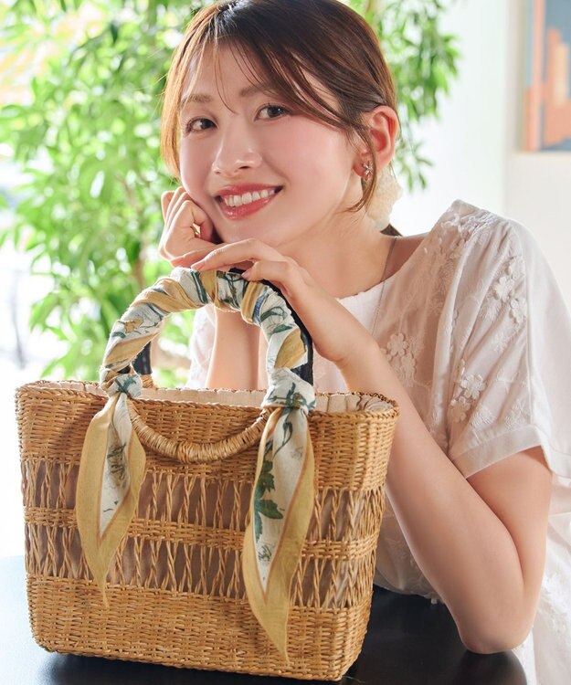 Tiaclasse 花柄ダイヤ型スカーフ イエロー