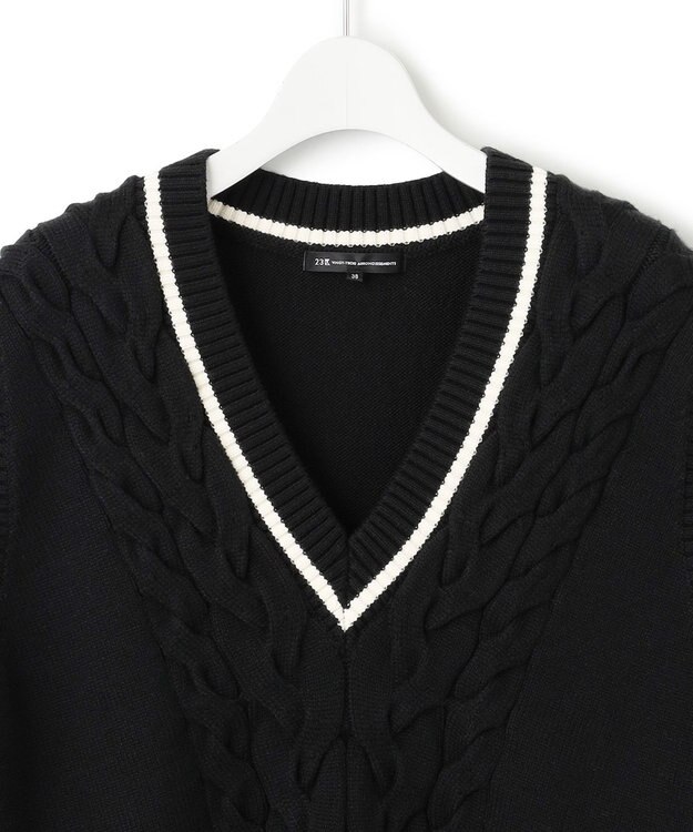 23区 【洗える】コットンリリー Vネック ベスト ブラック系