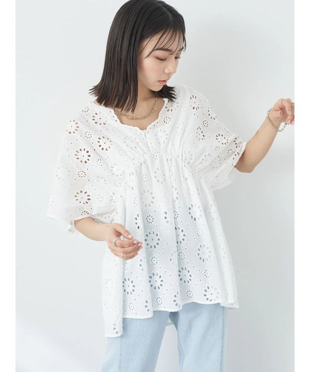 earth music&ecology コットンレースＶネックブラウス Off White