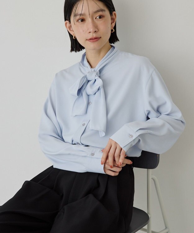 AMERICAN HOLIC 【イージーケア】ナロータイブラウス Sax