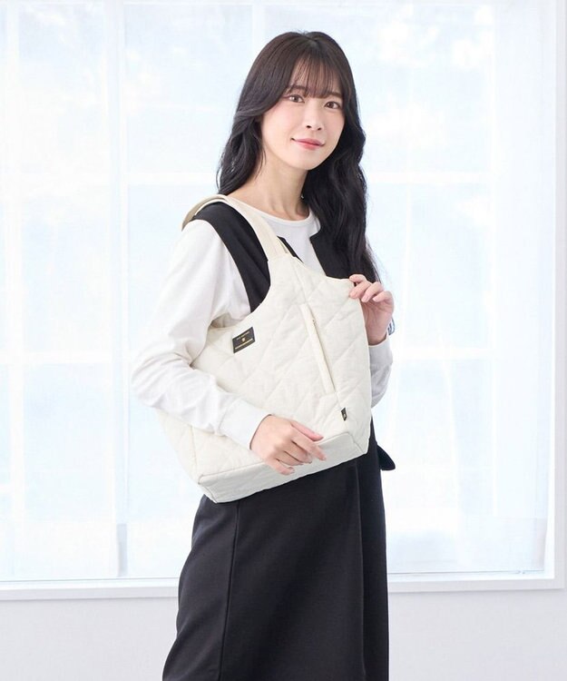 ROOTOTE 3674【仕切り+自立+撥水】LT.ラウンド.パルーティ.キルト-D 02：アイボリー