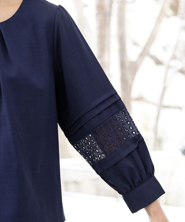 Tiaclasse L 【洗える】袖レースはさみこみシャツ ネイビー