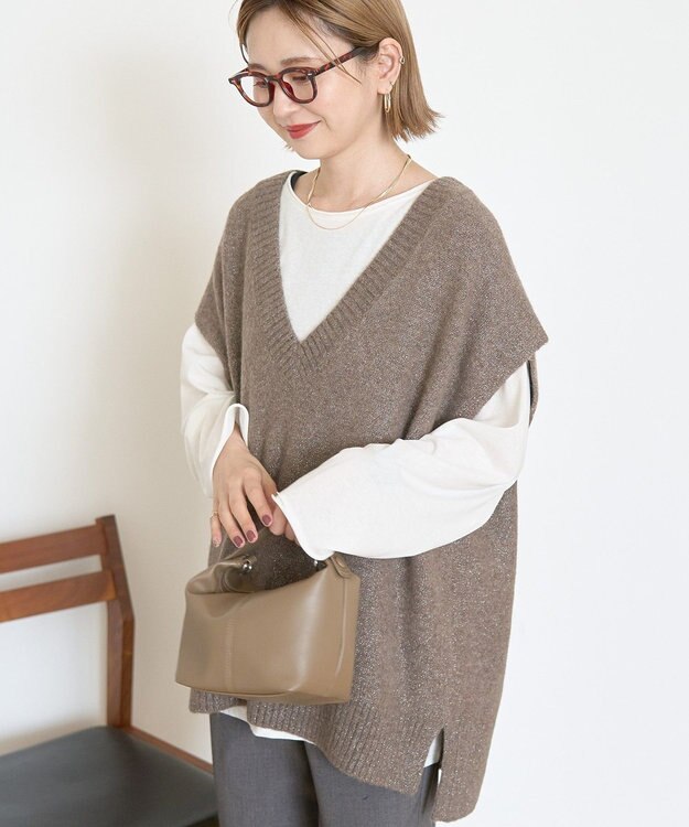AMERICAN HOLIC ラメ入りＶネックニットベスト Mocha