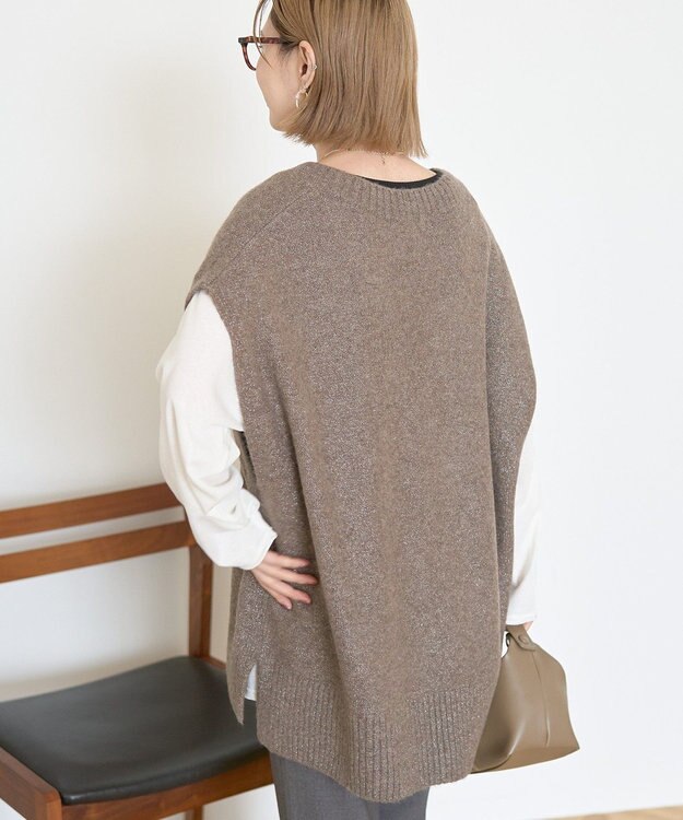 AMERICAN HOLIC ラメ入りＶネックニットベスト Mocha
