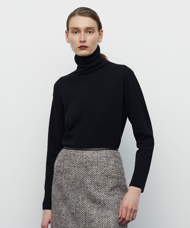 BEIGE， RIGNY / タートルネックニット Navy×Off Line