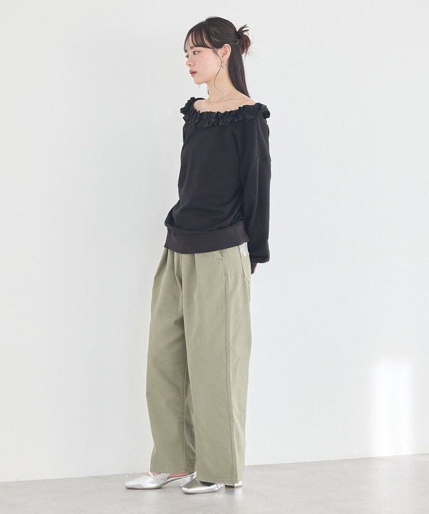 earth music&ecology フリルオフショルウラケスウェット Black