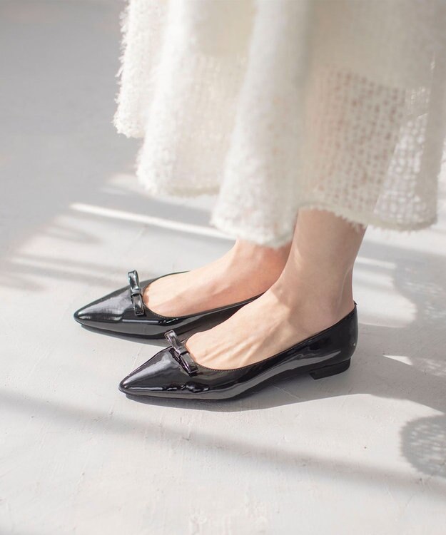 組曲 【晴雨兼用】ポインテッドリボンパンプス ブラック系