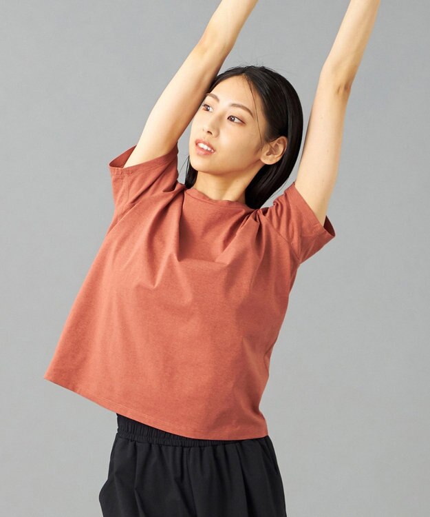 Chacott Chacott BALANCE EasyCare+ Tシャツ レンガ