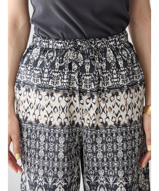 AMERICAN HOLIC パネルプリントリラックスパンツ Charcoal Gray