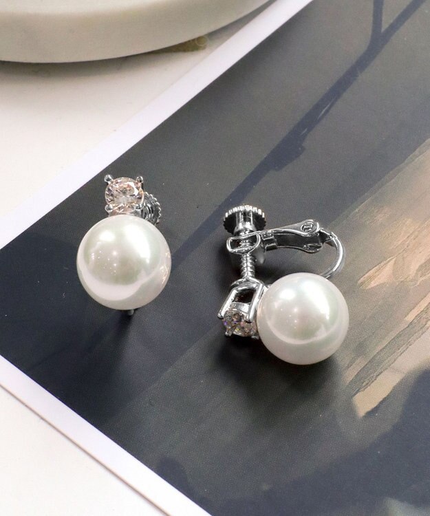 Tiaclasse 【選べる2TYPEデザイン】【金属アレルギー対応】 【養殖パール】  ワンポイントパールピアス＆イヤリング イヤリング：シルバー