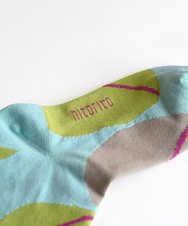 nitorito 【UNISEX】米沢オリジナル柄 nuts 靴下 yellow