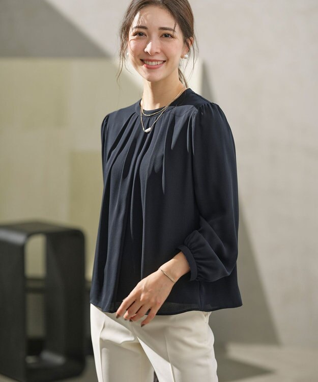 組曲 L 【WEB限定】ジョーゼットシフォン タックブラウス ネイビー系