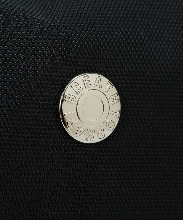 TOPKAPI 【Breath TOPKAPI】コードチャーム付き ショルダーバッグ ブラック