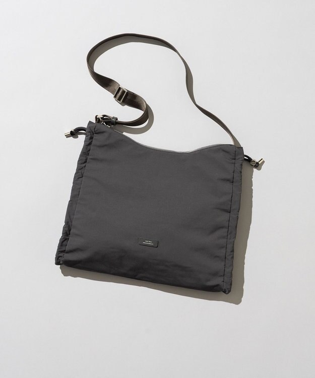 23区 【撥水加工/WEB&一部店舗限定カラーあり】ドロ－ストリング ショルダーバッグ 【WEB限定】グレー系