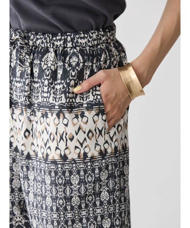 AMERICAN HOLIC パネルプリントリラックスパンツ Charcoal Gray