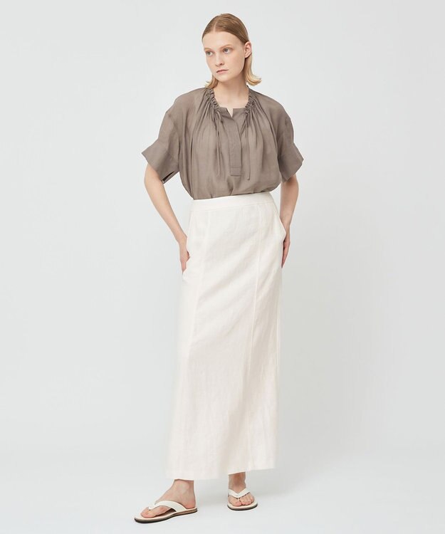 BEIGE， BURDOCK / Iラインスカート White