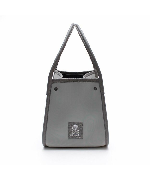 A.D.M.J. ドラマ「続・続・最後から二番目の恋」(フジテレビ)着用　マジックライト/センターリボンベルボトムトートL グリス