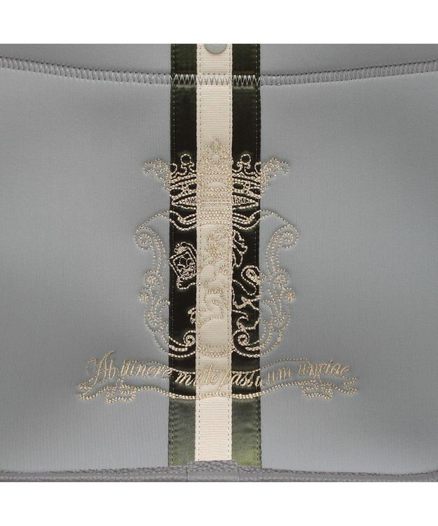 A.D.M.J. ドラマ「続・続・最後から二番目の恋」(フジテレビ)着用　マジックライト/センターリボンベルボトムトートL グリス