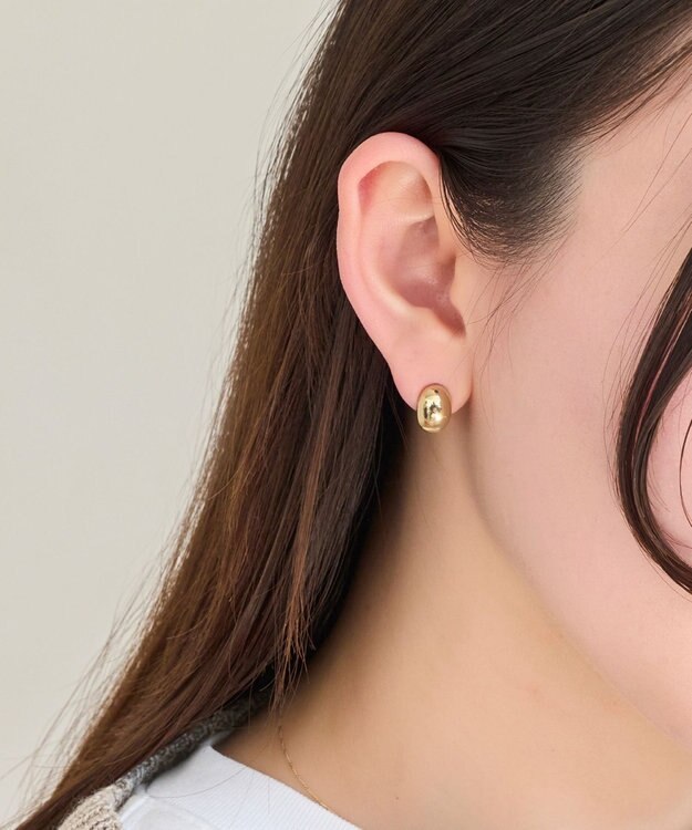 Phoebe 【ピアス見えシリーズ/金属アレルギー対応】オーバルフープスナップイヤリング　ゴールド ゴールド