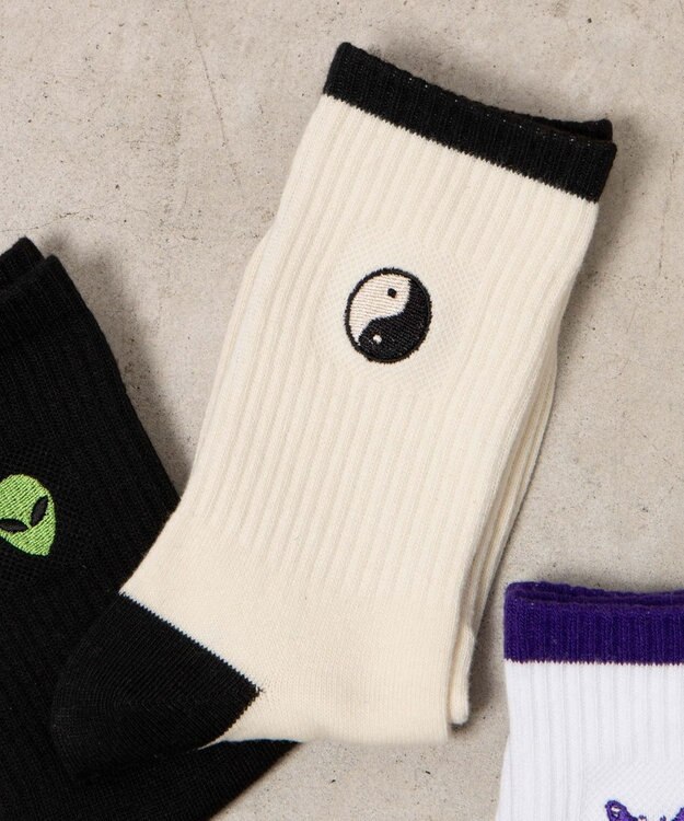 WEGO ワンポイント刺繍クルーソックス オフホワイト