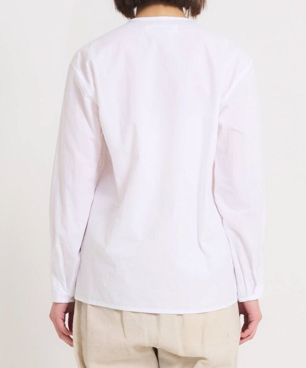 muuc 〈遠州織物の工場で織られた上質なコットン生地〉〈通年着られる〉ノーカラーブラウス ホワイト