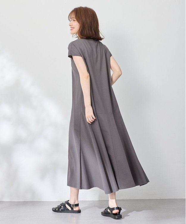 ANY 【洗濯機可】フレンチスリーブワンピース チャコール