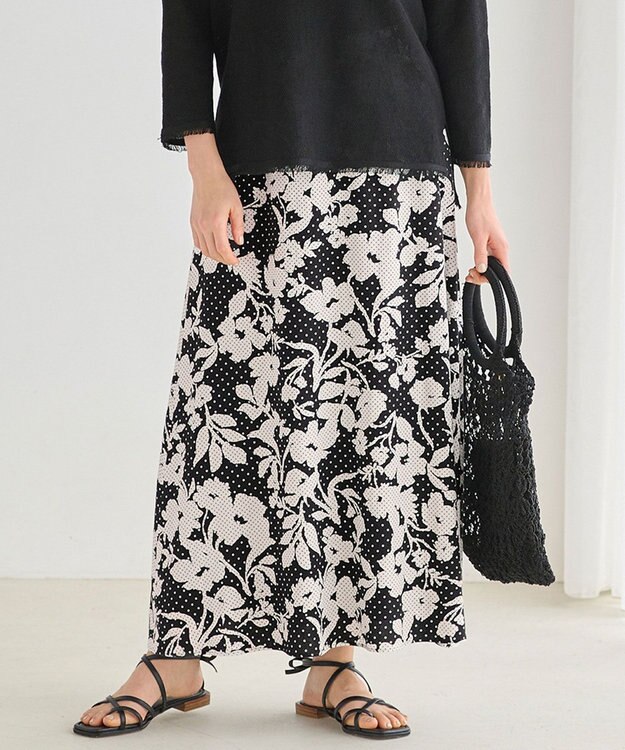 自由区 【XSサイズ~/洗える】モノトーンドットフレア スカート ブラック系5