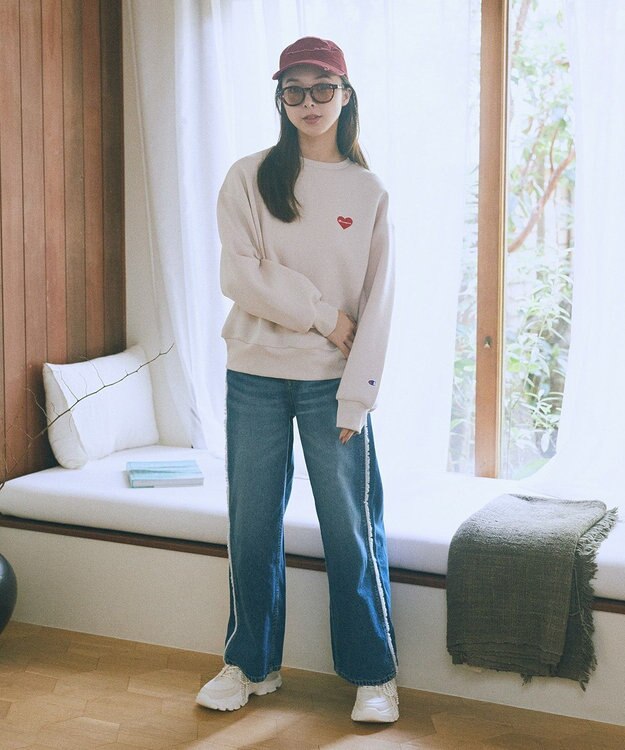 earth music&ecology Ｃｈａｍｐｉｏｎ×ｅｍａｅポンチハートスウェット Ecru