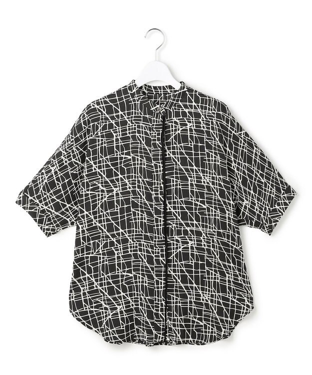 ICB L 【新色追加・WEB限定カラーあり】BackSatinAmunzen 5分袖バンドカラーブラウス ブラック柄