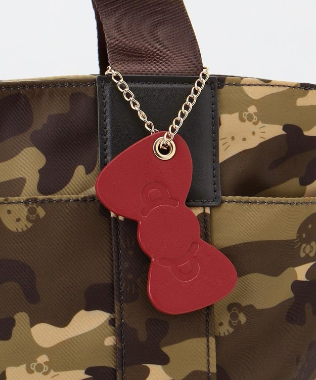 LA BAGAGERIE 【LA BAGAGERIE×HELLO KITTY】リボンチャーム付き　デイリートート　Mサイズ カーキ