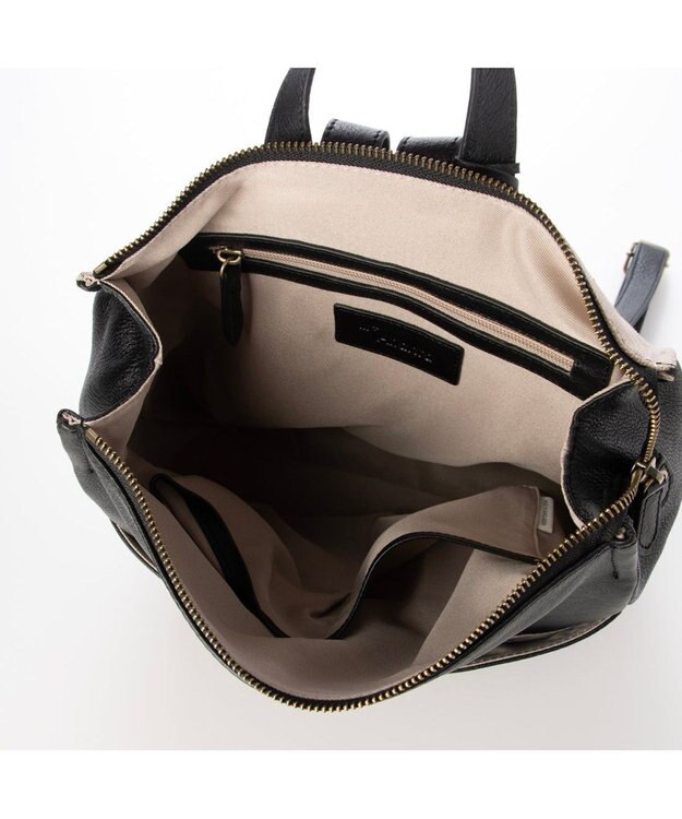 UNBILLION アトランタ ATLANTA / 牛革スクエアリュック ブラック