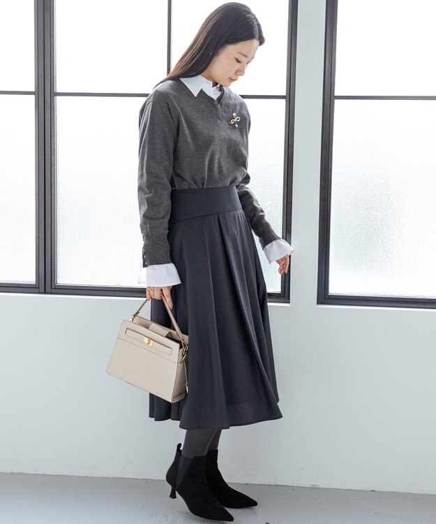 組曲 ベルトデザインスクエアショルダーバッグ アイボリー系