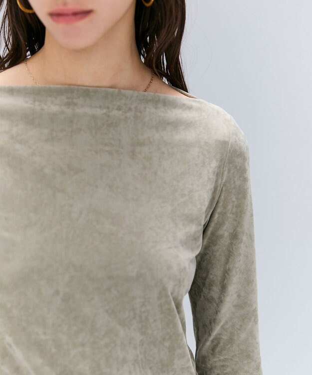 BEIGE， 【洗える・BAILA掲載】BUTLER / ストレッチベロアボートネックカットソー D.Sage