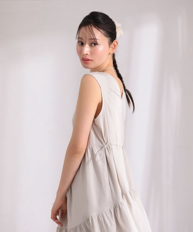 Green Parks ・ＥＬＥＮＣＡＲＥ　ＤＵＥ　ドロストティアードワンピ Off White