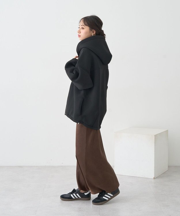 earth music&ecology 【軽量】ダンボールニットフーディーブルゾン Black